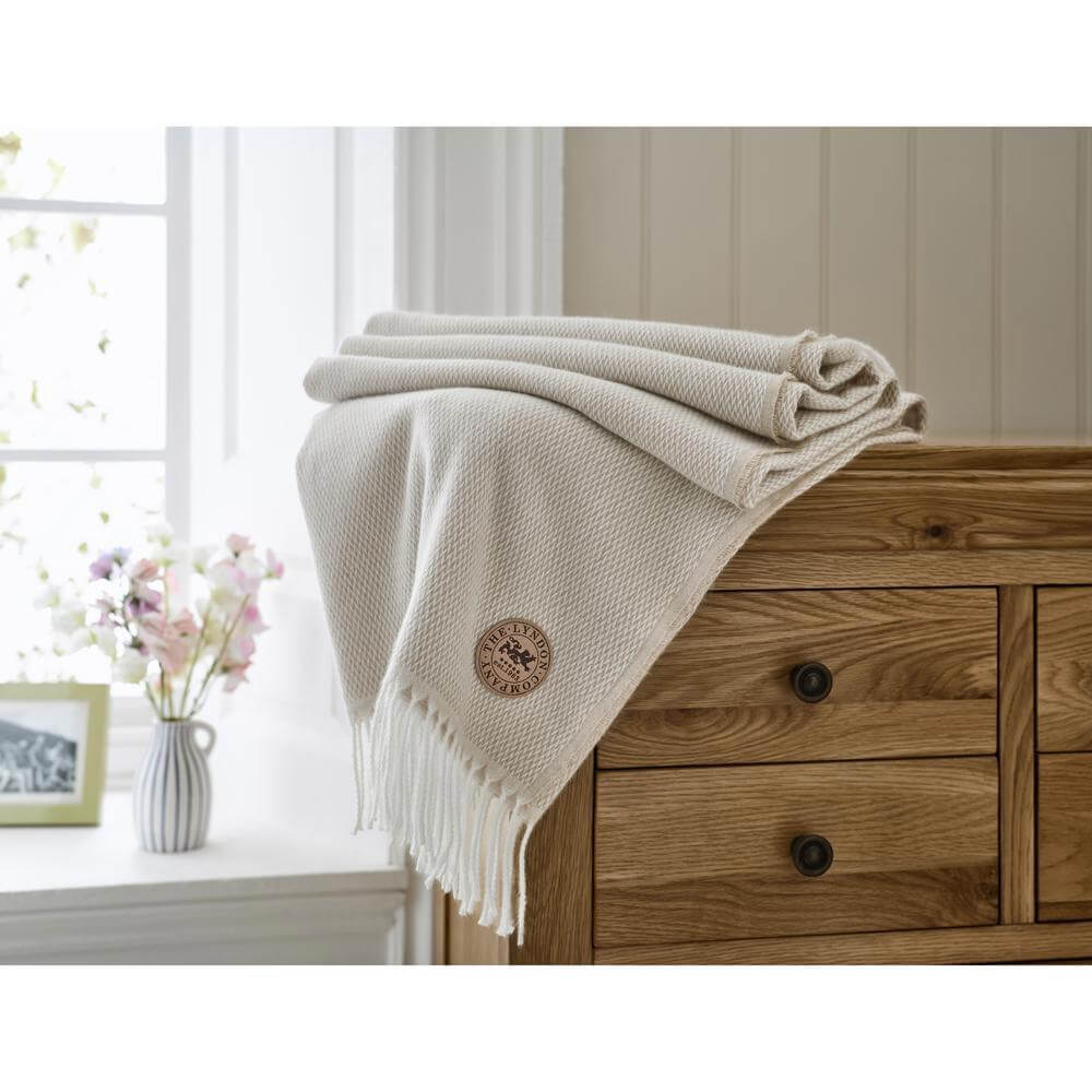 Deyongs Arcadia Throw 130x170cm
